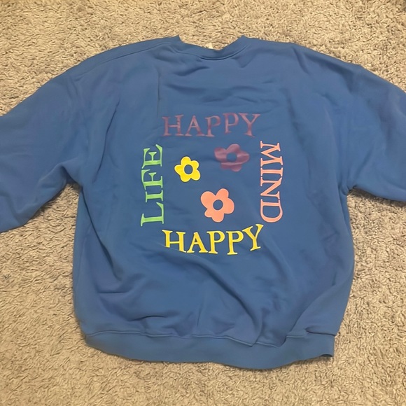 Pretty sweater - Picture 1 of 1